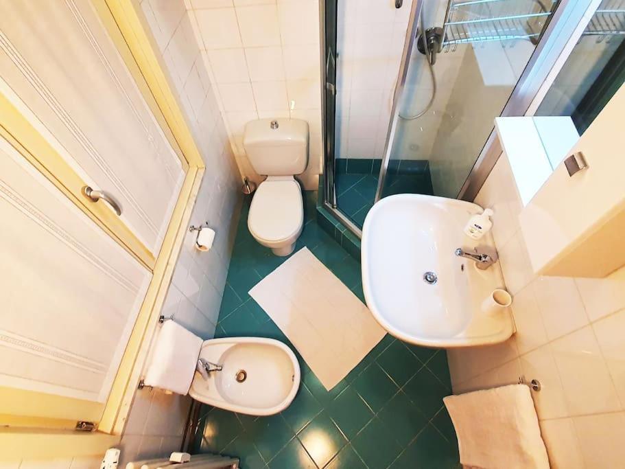 Apartamento King Center 9 Posti Letto- Grande Terrazza - 2 Bagni Privati Como
