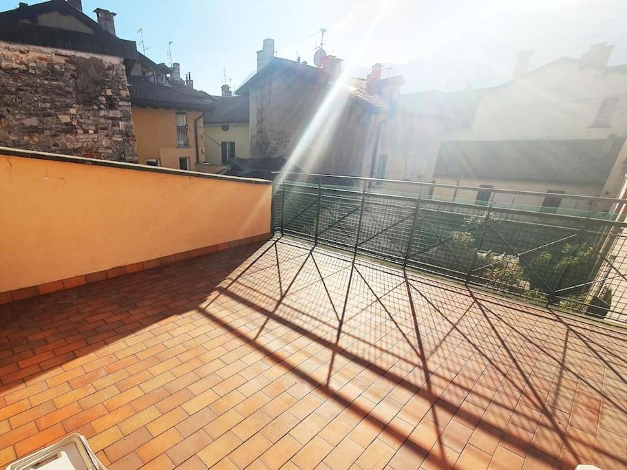 Apartamento King Center 9 Posti Letto- Grande Terrazza - 2 Bagni Privati Como