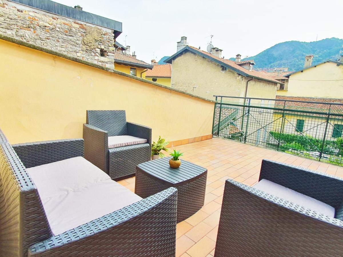 King Center 9 Posti Letto- Grande Terrazza - 2 Bagni Privati Apartamento *